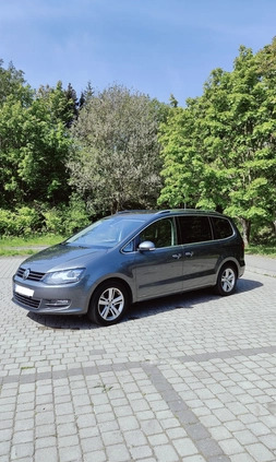 Volkswagen Sharan cena 124500 przebieg: 67300, rok produkcji 2019 z Gdańsk małe 137